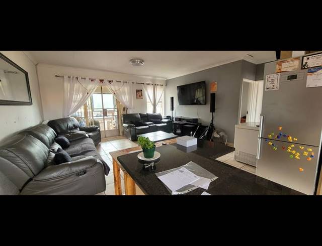 2 BEDROOM TOWNHOUSE FOR SALE IN FLORENTIA